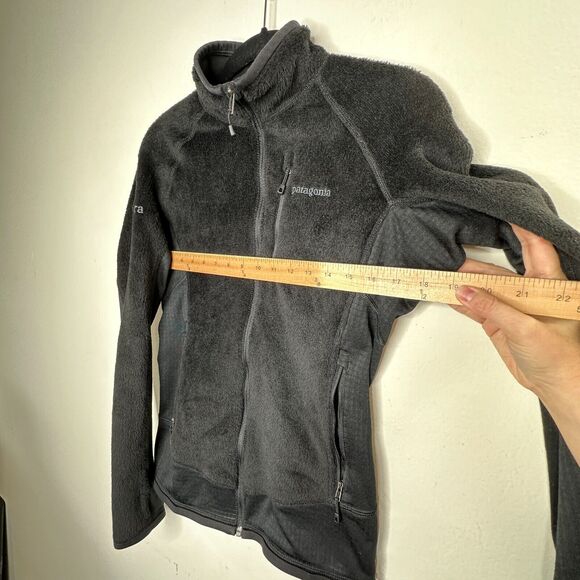 Patagonia Black Fuzzy Long Sleeve Front Full Zip Light Weight Fitted Jacket S - Picture 10 of 12